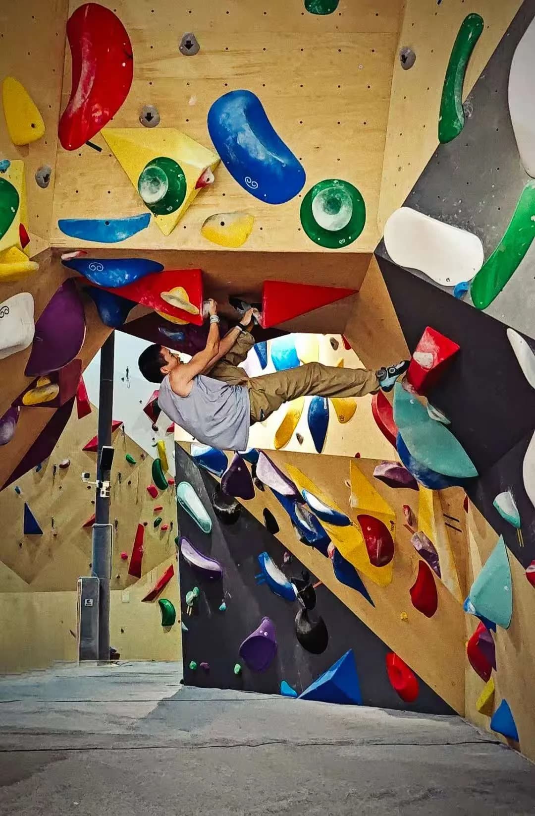 Original Image - Overhang Totem